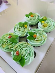 Jungle theme cupcakes